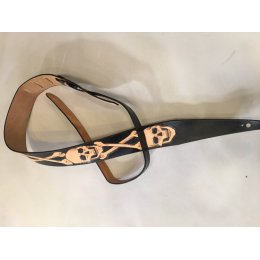 Stejskal popruh kožený Lebky